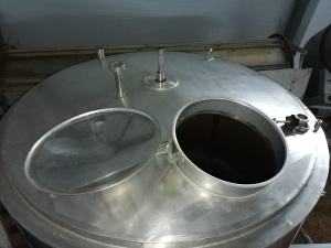 емкость молочную (нерж) 2.5 куб