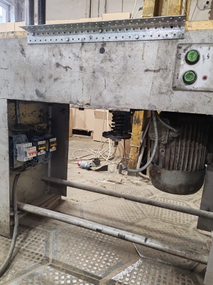 Обжимной пресс 2БПК-7