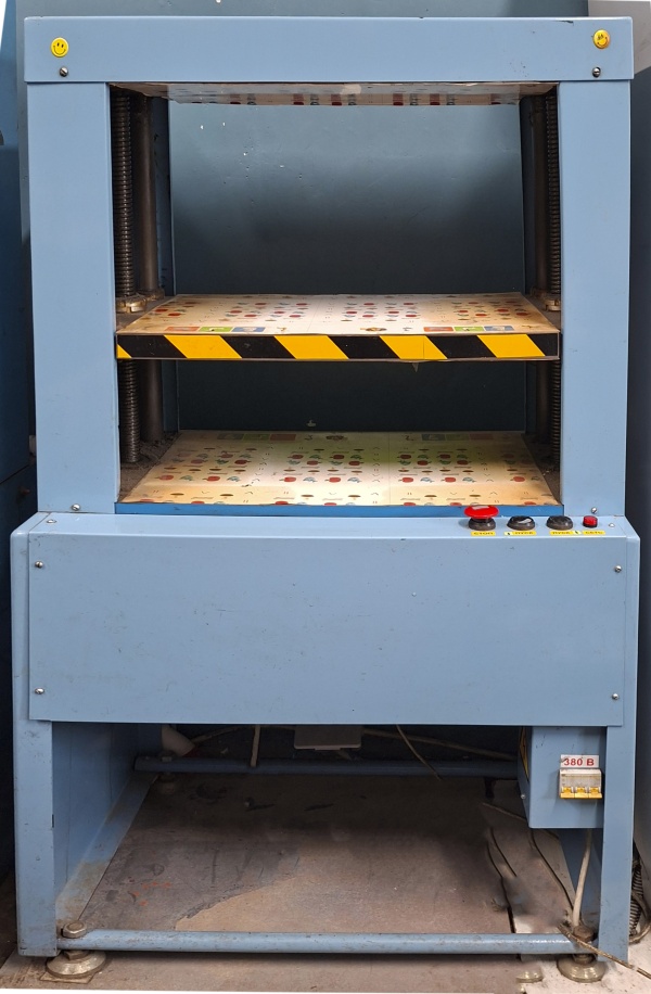 Переплетный обжимной пресс 2ПО-4.0 (МТП Полиграф)