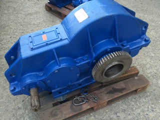 Редуктор 1Ц2У-400К-50-21
