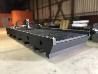 Оптоволоконный станок CNC-SLF1560SSR 3000W