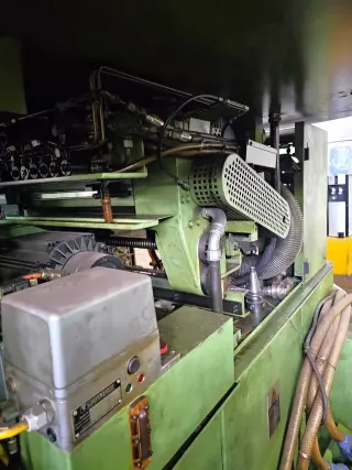 Фрезерный горизонтальный паллетный обрабатывающий центр MAHO MC5HS