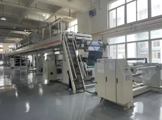 Линия нанесения клеевого слоя на BOPP и ПЭ пленку. Модель-TB1600. (производство скотча, клейких лент и защитных пленок) Цена договорная