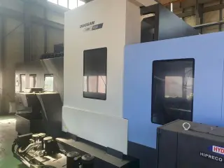 Горизонтальный обрабатывающий центр с ЧПУ Doosan HM 1000