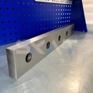 Комплект ножей для аллигатоных ножниц Q43-1600, 700*100*35, болт M18*150-10шт
