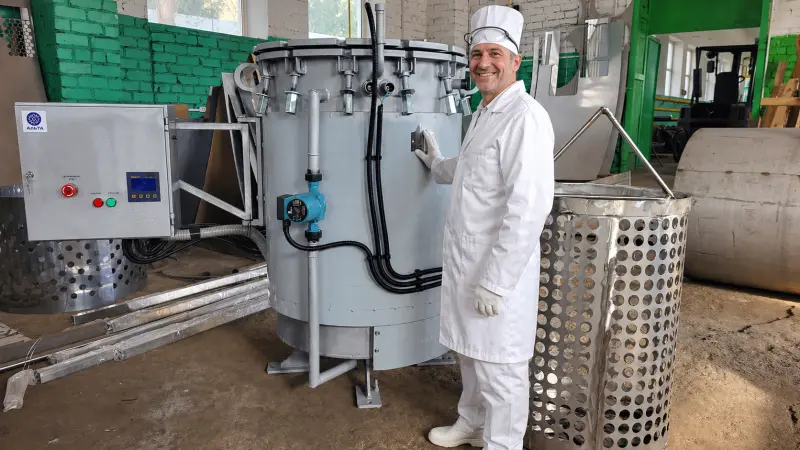 Автоклав вертикальный ЗС-2404 электрический 800 л