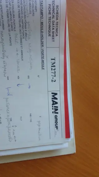 литьевую машину для обрезинивания обуви