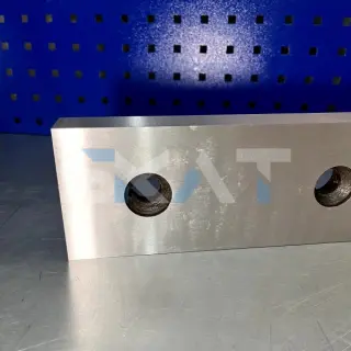 Комплект ножей для аллигатоных ножниц Q43-1600, 700*100*35, болт M18*150-10шт