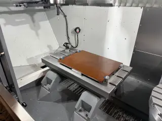 5-осевой вертикальный обрабатывающий центр HAAS UMC 1500 DUO