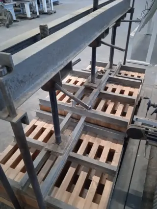 21-26- Трехчастный механический пресс ()