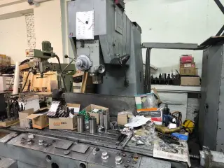 2Е450А координатно-расточной станок