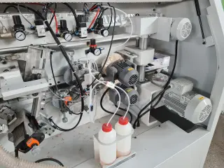 Автоматический кромкооблицовочный станок BEEMATIC KY60R