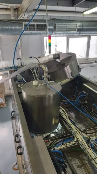 Автомат розлива и упаковки жидких продуктов в картонную упаковку типа PURE PAK «АЛЬТЕР- 04А 1500» с аппликатором крышки