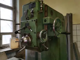 Координатно-расточной станок 2А430