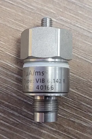 акселерометры PRÜFTECHNIK VIB 6.142 R (Германия)
