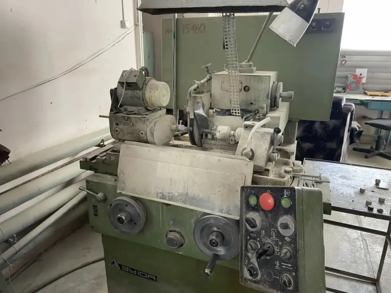 круглошлифовальный станок 3У10А