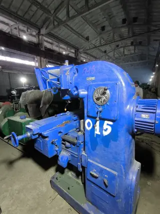 Вертикально фрезерный станок f2-250