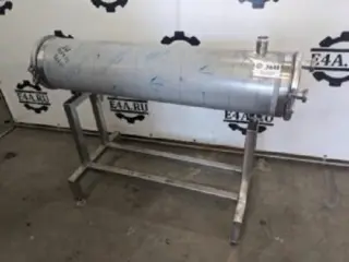 Теплообменник трубчатый, пр-ть 2500лчас, площадь теплообмена 2-2,25 кв.м