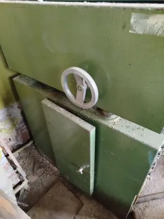 Шлифовальный станок Butfering 1300