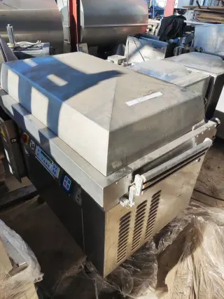 Вакуумная упаковочная машина MULTIVAC C700