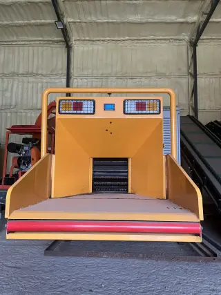 Электро измельчитель древесины EH-100