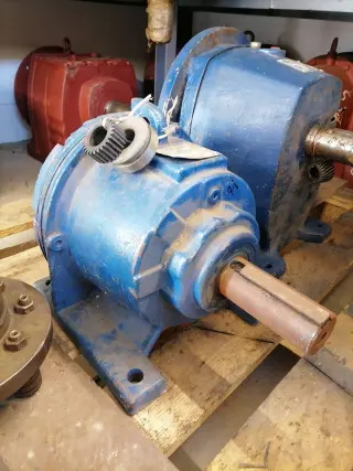 Мотор редуктор 3МП50-18-110-1,5 Квт
