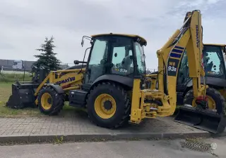 Экскаватор-погрузчик Komatsu WB93R-8EO