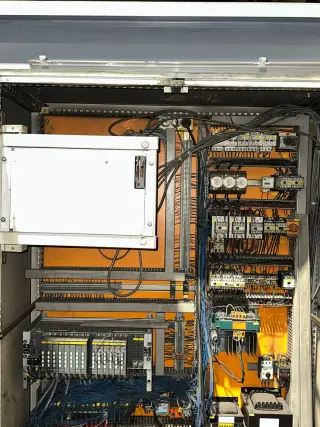 Формовочный / давильный станок LEIFELD - PNC 1200