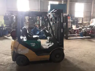 Вилочный погрузчик Komatsu FG15T-20