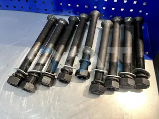 Болт M30х300