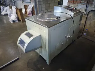 машина для удаления облоя BSZ DFM - 600