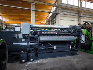 Jenbacher J320 — 1006 кВт — 0 м/ч после заводского восстановления — в наличии в РФ — с НДС