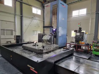 Горизонтально расточной 5-ти координатный станок DOOSAN DBC130L