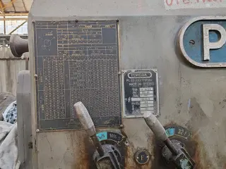 Тяжелый токарный станок POREBA TCG 160/10 БУ
