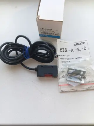 E3S-AD63 Omron фотоэлектрический датчик