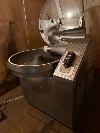 Куттер 65 л