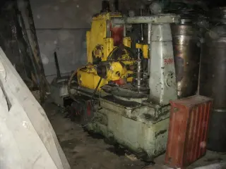 Станок зубофрезерный 5Д32
