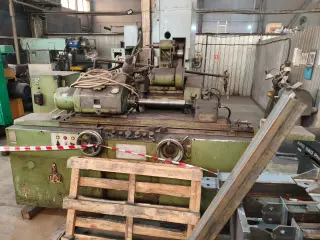 Станок круглошлифовальный VEB SU 200-630