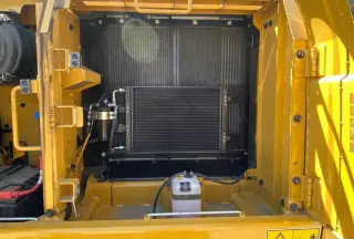 Гусеничный экскаватор CATERPILLAR 320D3