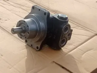 Гидромотор пилы Bucher Ponsse 0069107 (QXM42-032L)
