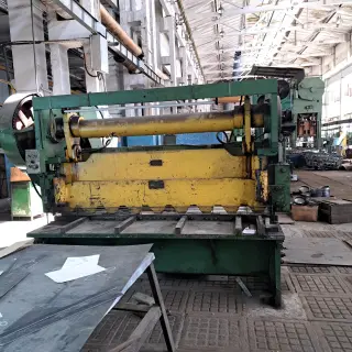 Осуществляем продажу гильотинных механических ножниц НА3121