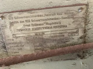 Продаю листоправильная машина UBR 32x3150
