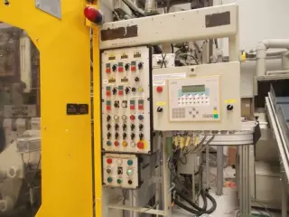 выдувную машину Bekum BM 402D