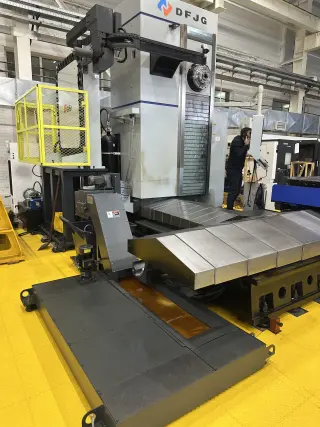 Горизонтально-расточно-фрезерный центр HBC130T2