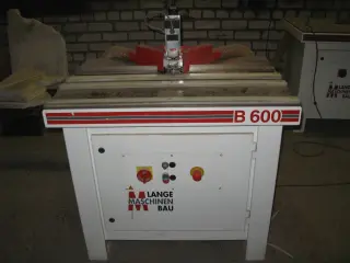 LANGЕ MАSСНINEN BAU B600