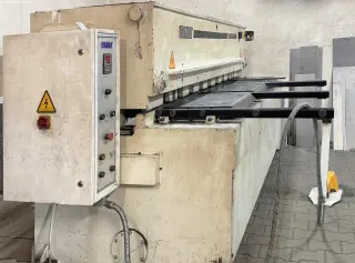 Механические гильотинные ножницы ERMAK GMR 2600 X 4