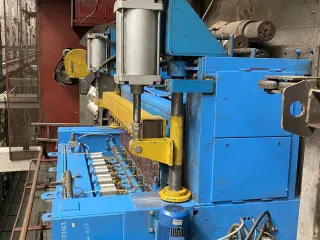 Продаю машина контактной сварки МТМ-160