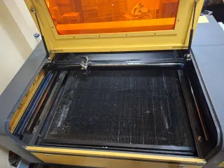 CO2 Лазерный станок 800х1000 мм (Ruida, SPT C90)