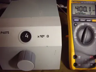 Р4075 Магазин сопротивления. Класс точности 0,02