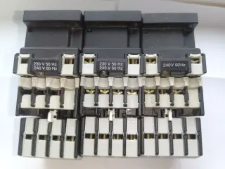 Moeller DiL00AM 3NO контактор 20A 230VAC 50Hz